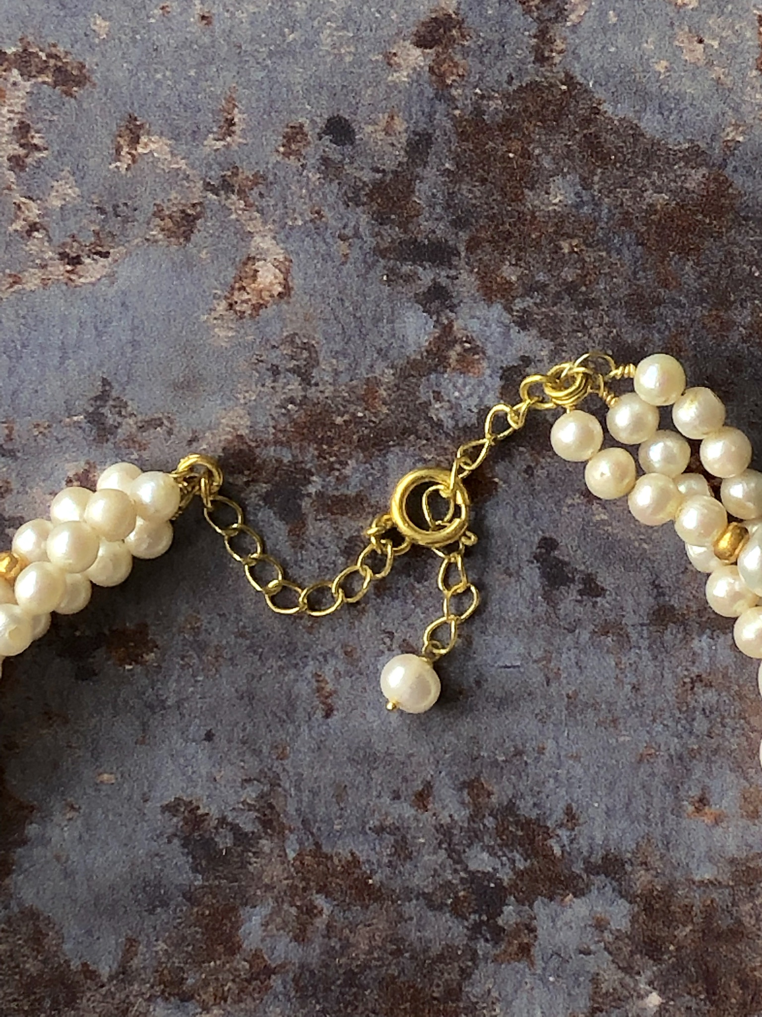 Twisted Irregular Shaped Freshwater Pearl Necklace - Image 4