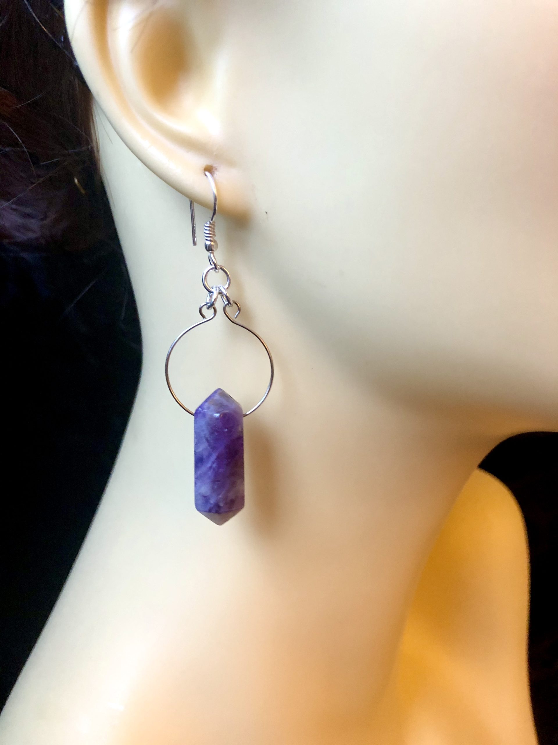 Amethyst Pencil and Silver Bead Memory Wire Necklace - Image 4