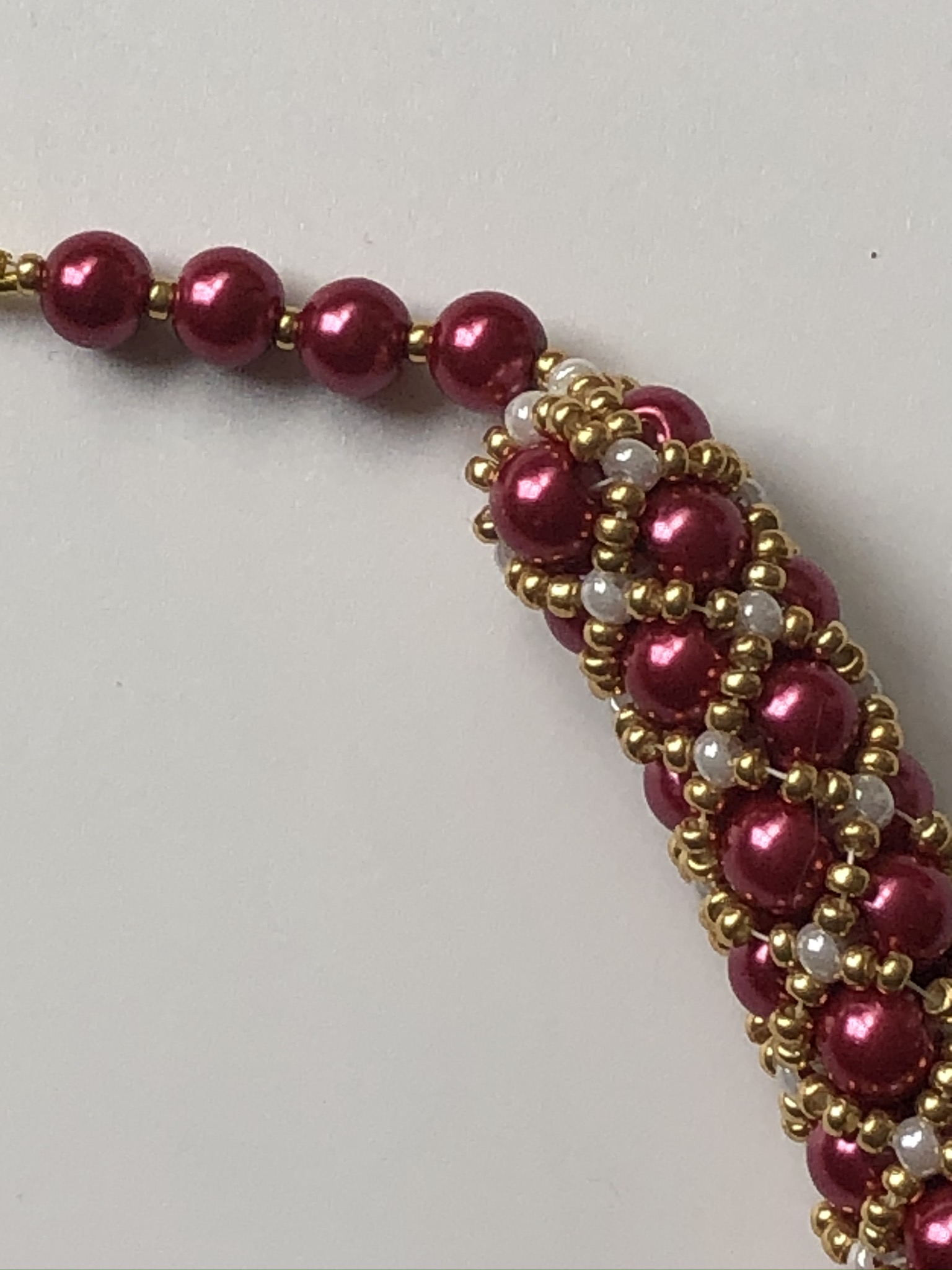 Kiss Kross Reddish-Pink Shell Pearl and Seed Bead Necklace - Image 3