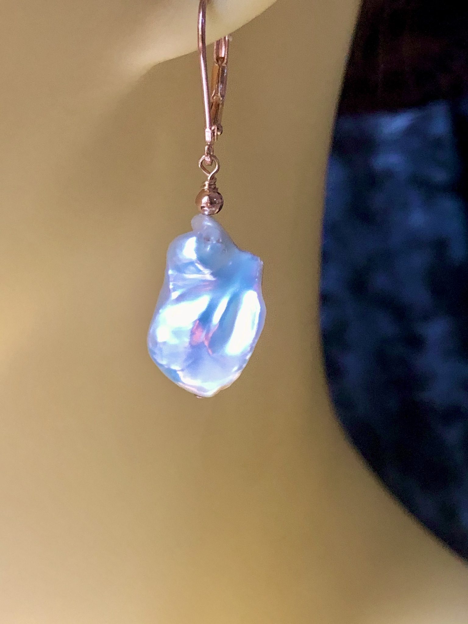 Irregular Shape Metallic Pearl Earrings - Image 4