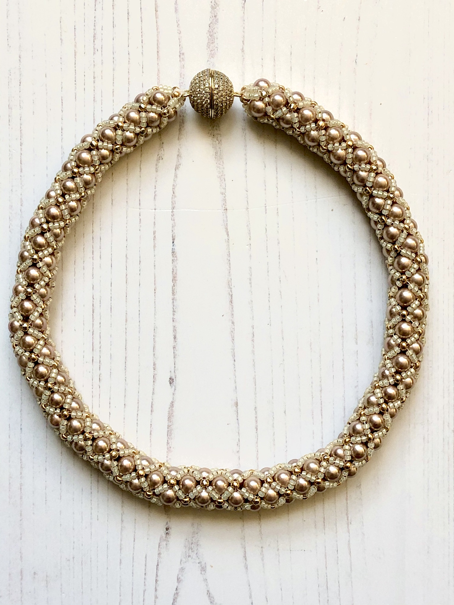 Kiss Kross Mocha Shell Pearl and Seed Bead Necklace - Image 2