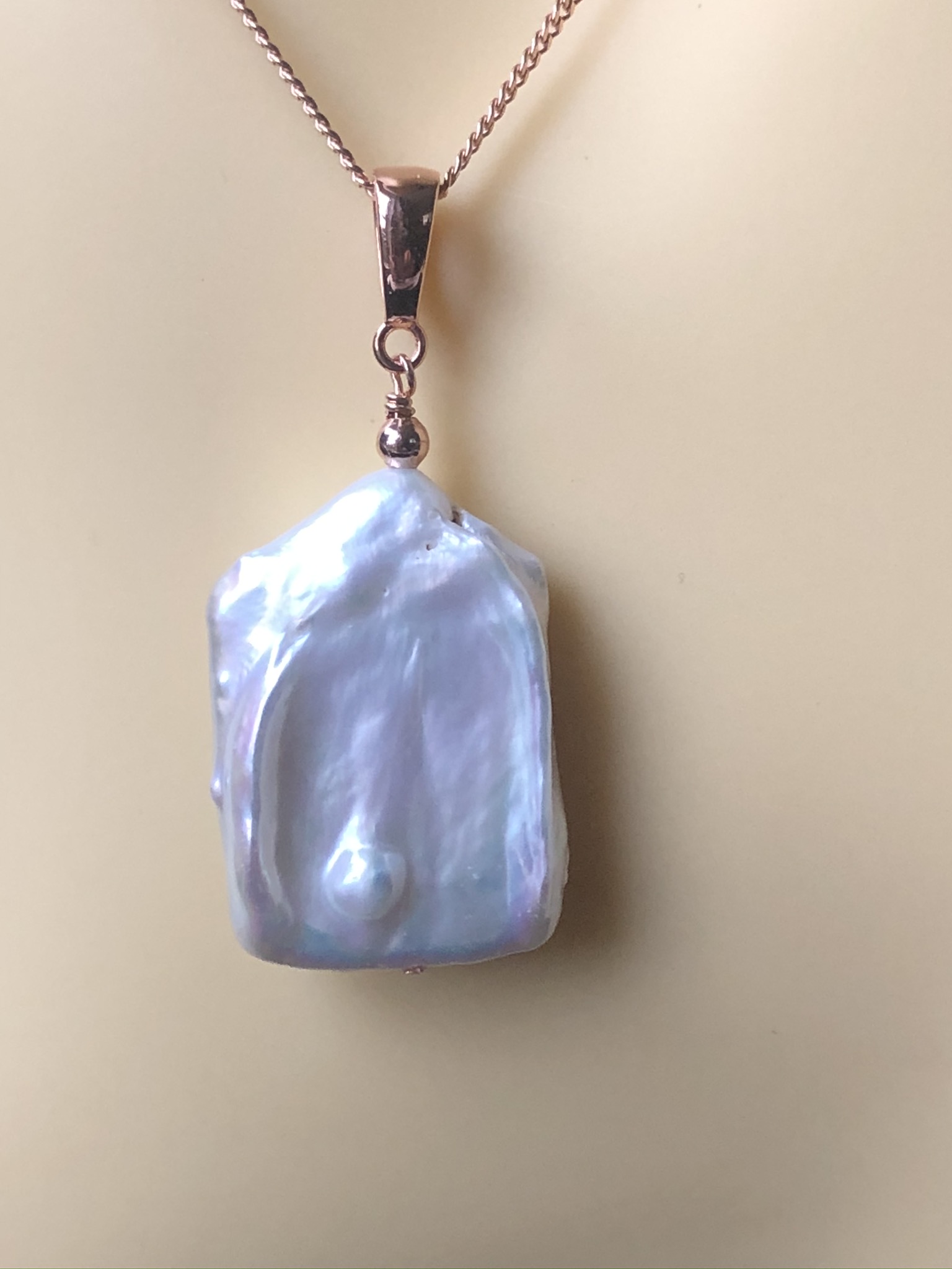 Freshwater Keshi Pearl Pendant and Rose Gold Plated Chain - Image 2