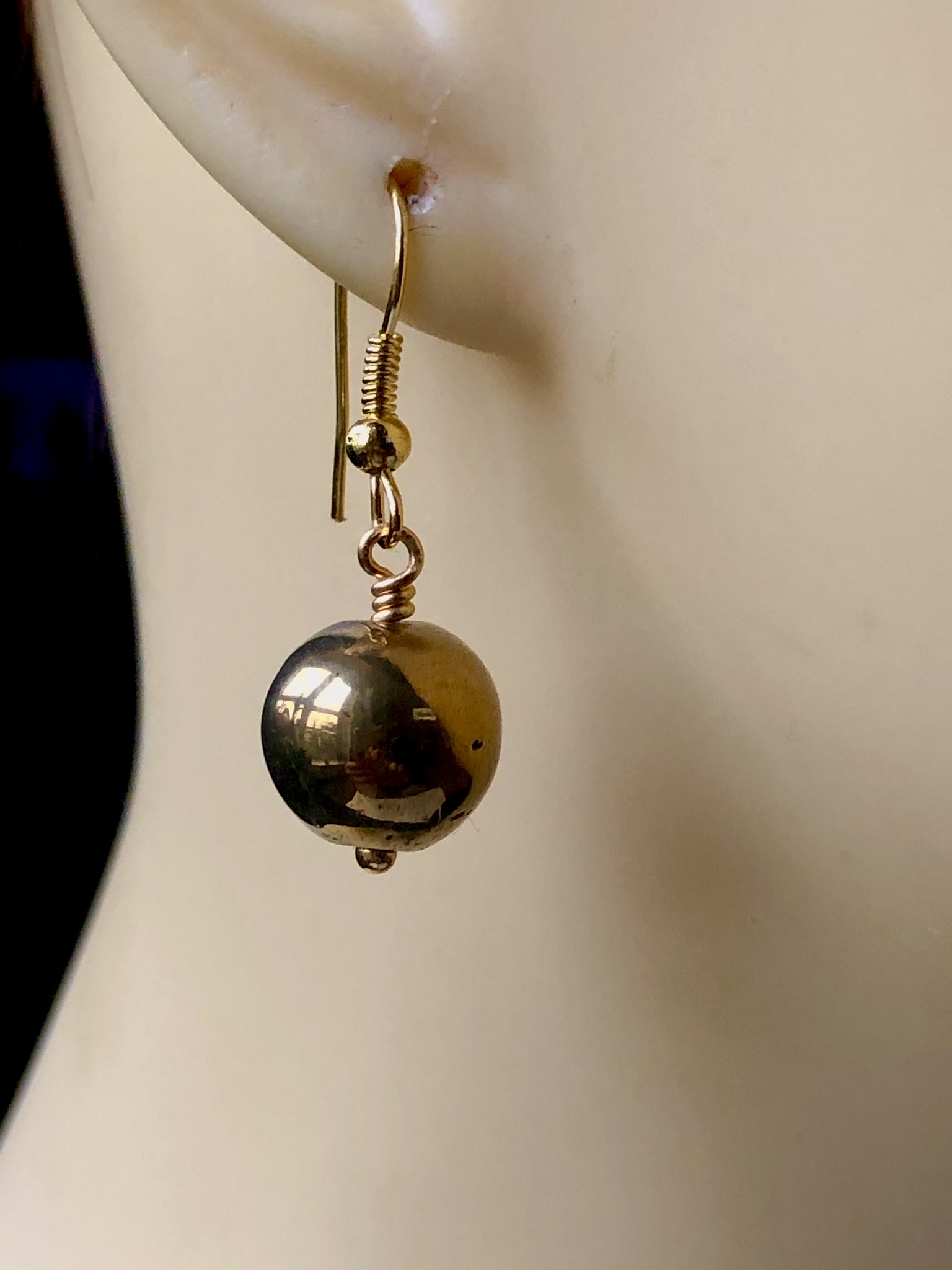 Golden Coated Haematite Earrings - Image 4