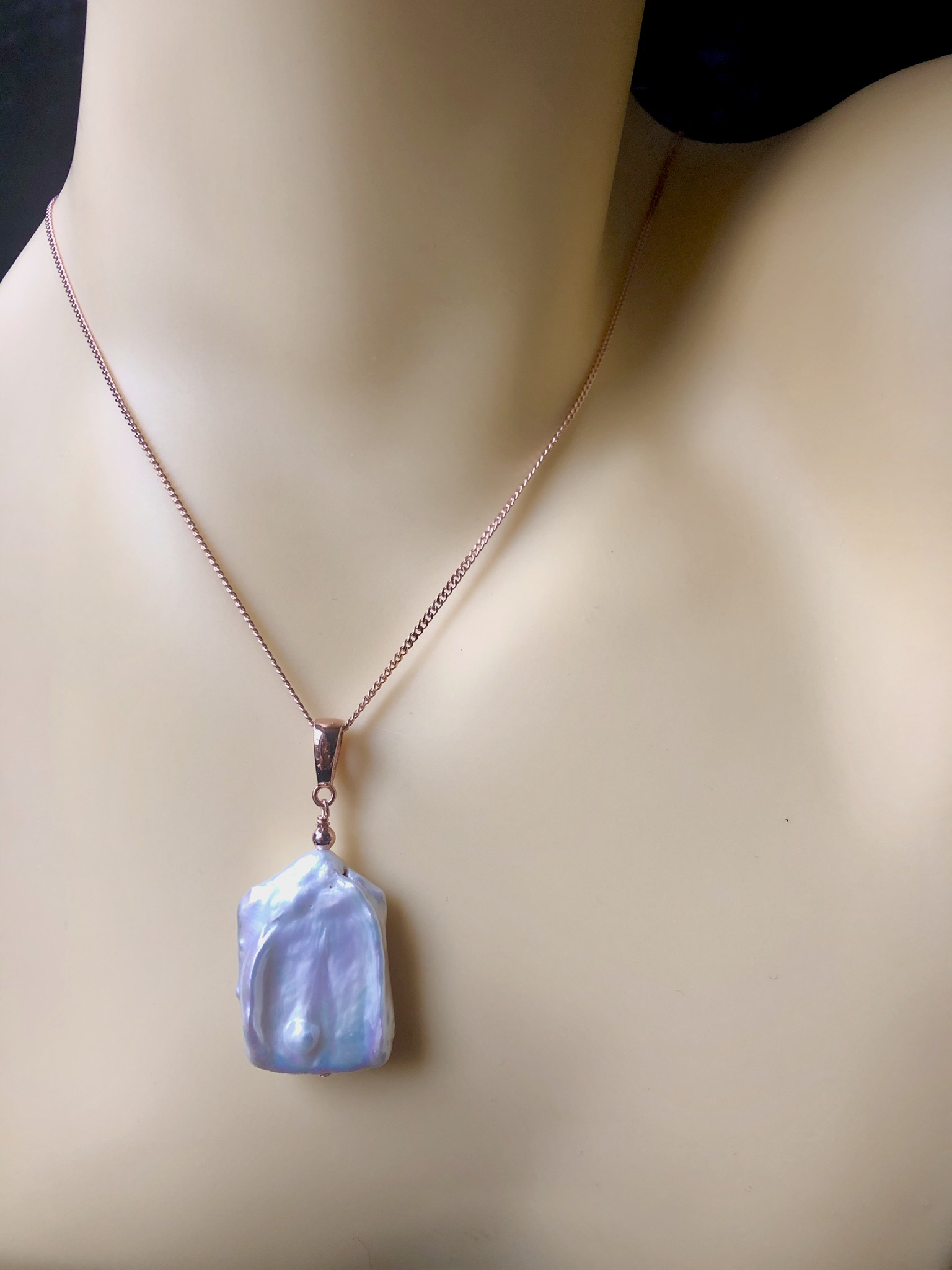 Freshwater Keshi Pearl Pendant and Rose Gold Plated Chain