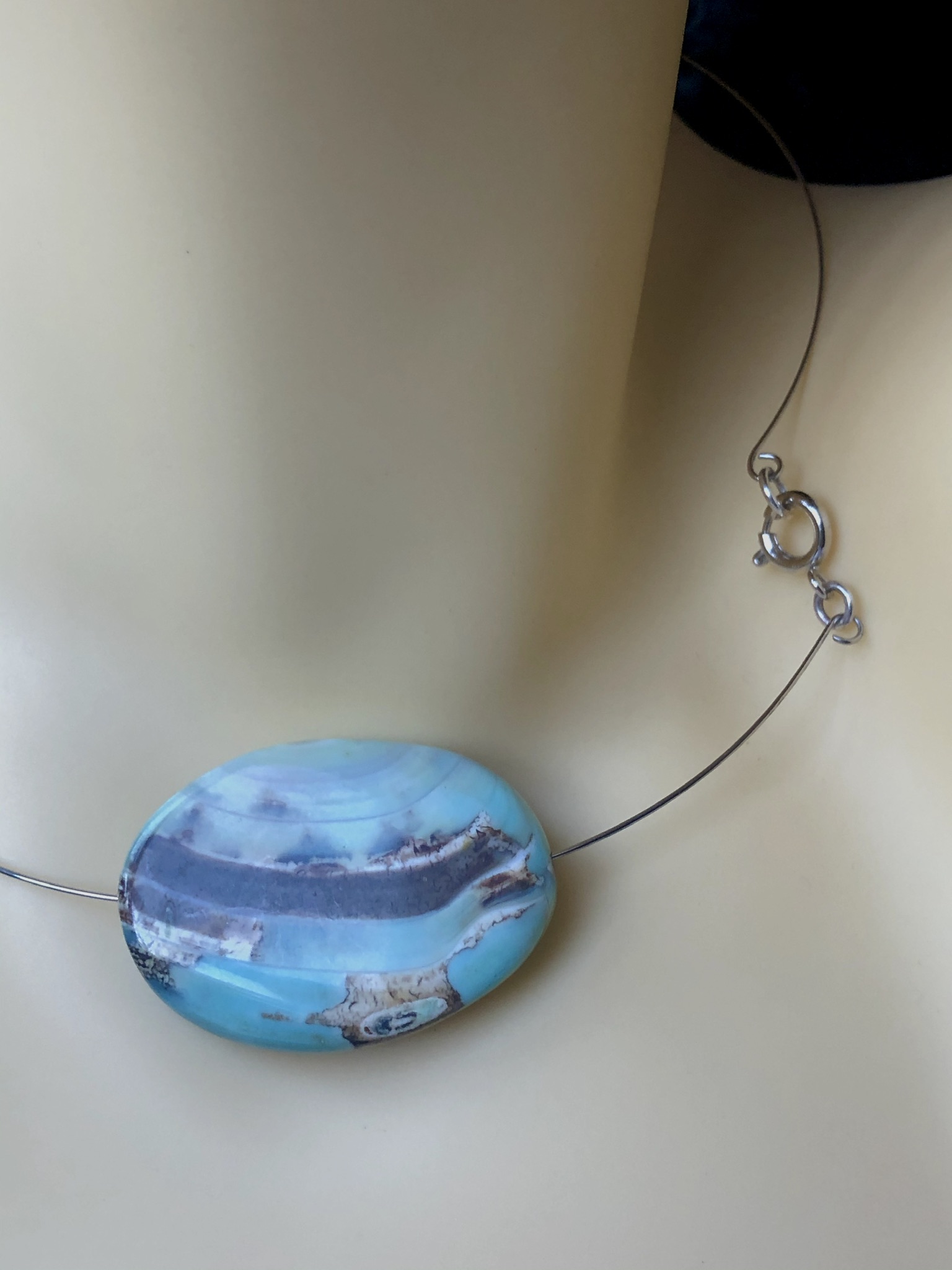 Agate Memory Wire Necklace - Image 5