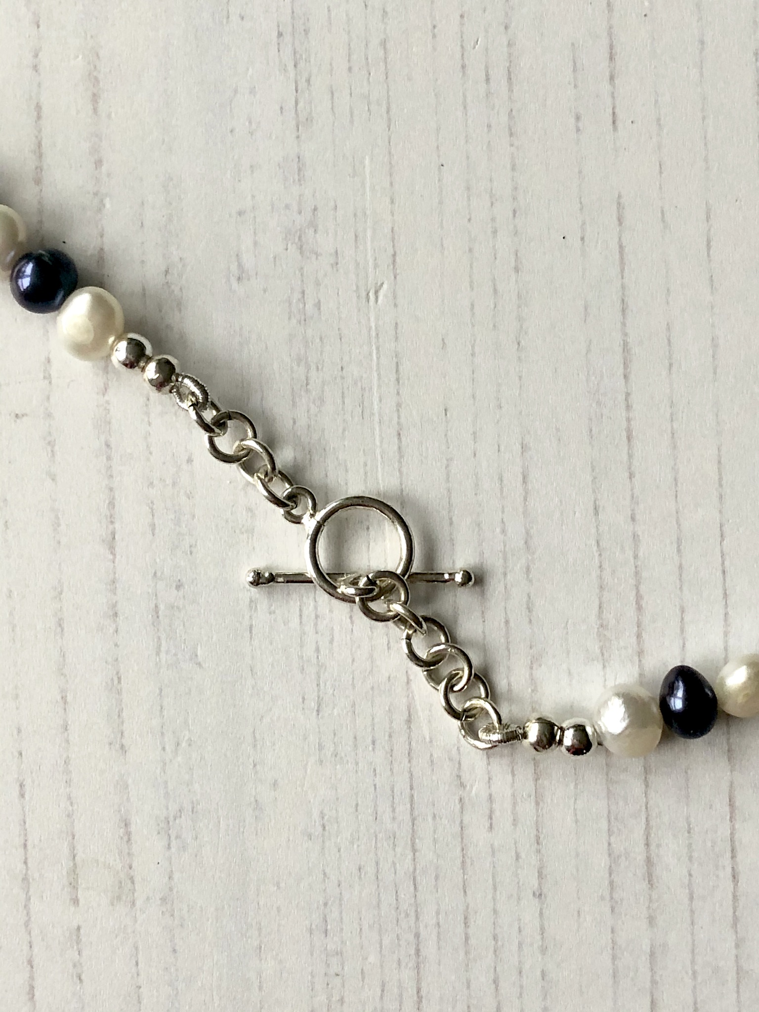 Image for Peacock Biwa and black and white necklace 5