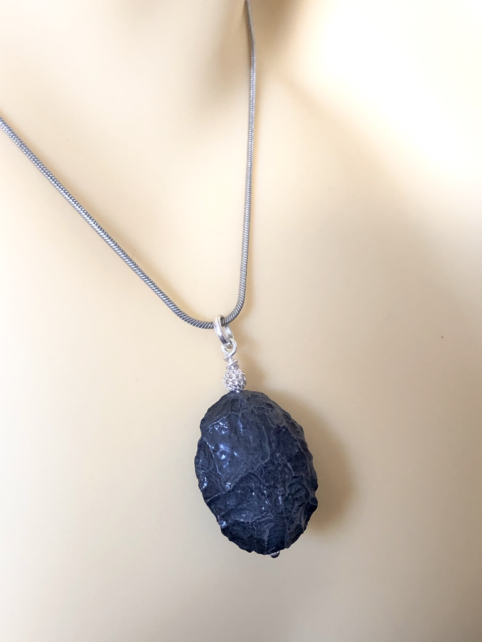 Image for midnight blue coated quartz pendant 2