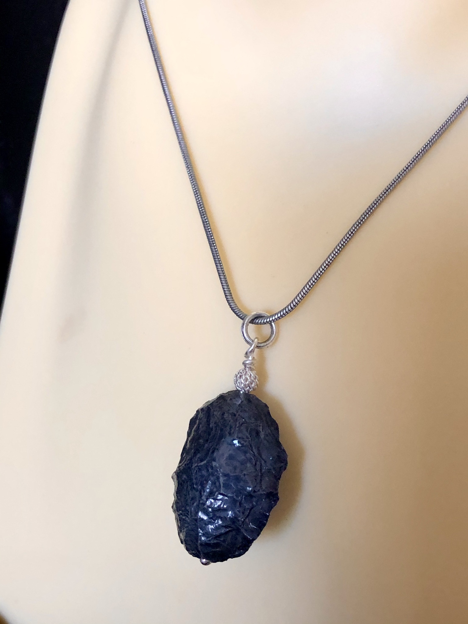 Image for midnight blue coated quartz pendant 4