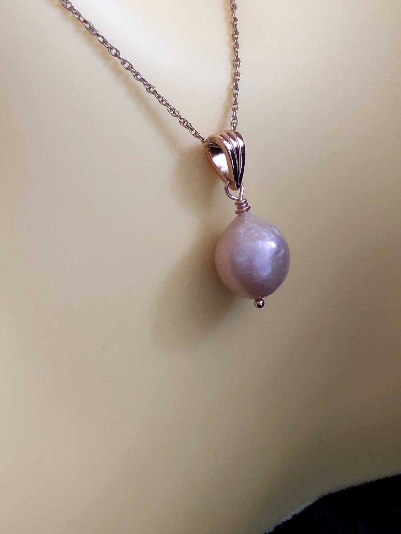 Image for pale pink metallic gold freshwater pearl pendant 2