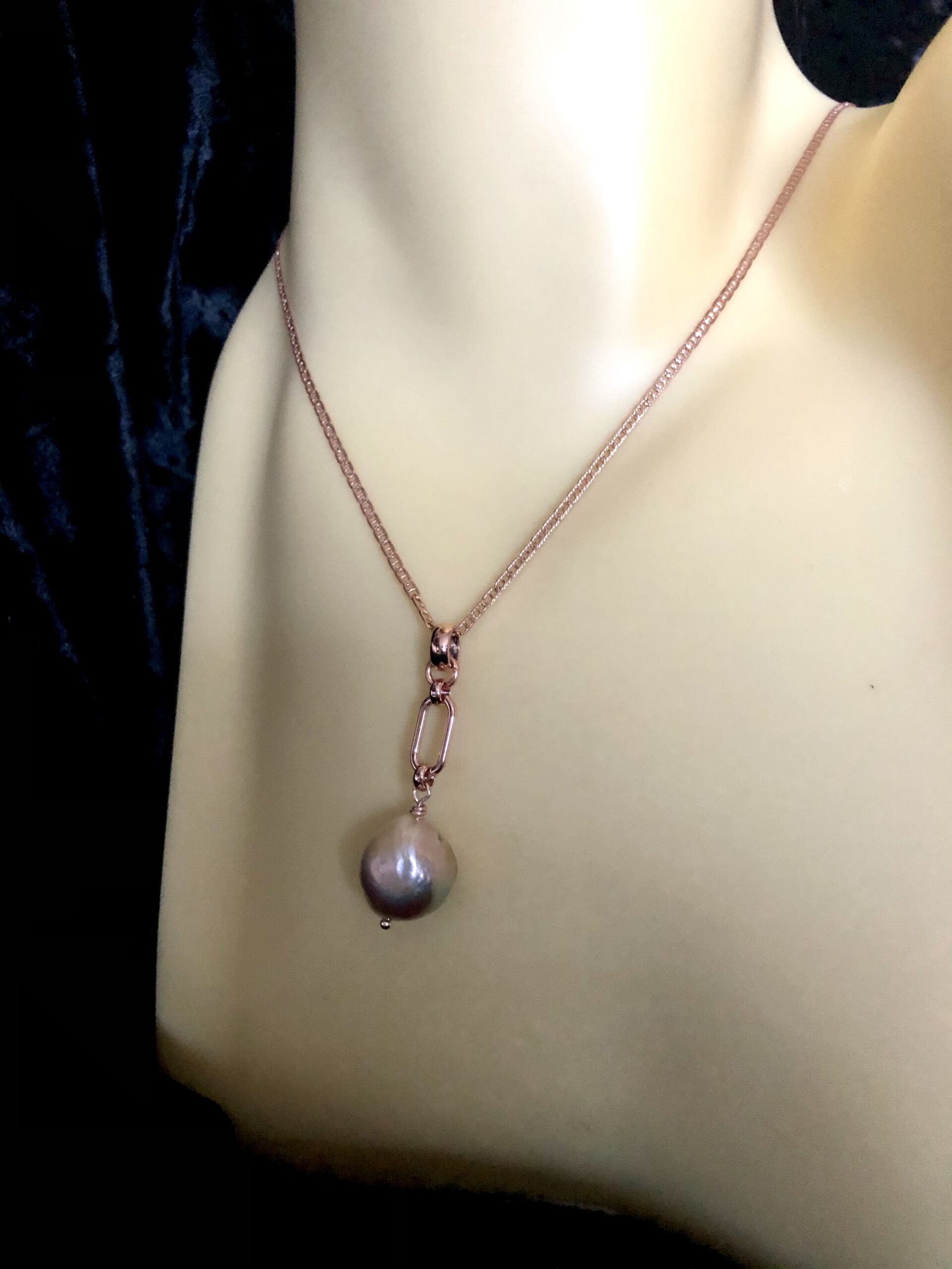 Image for Metallic pearl paper clip pendant 4