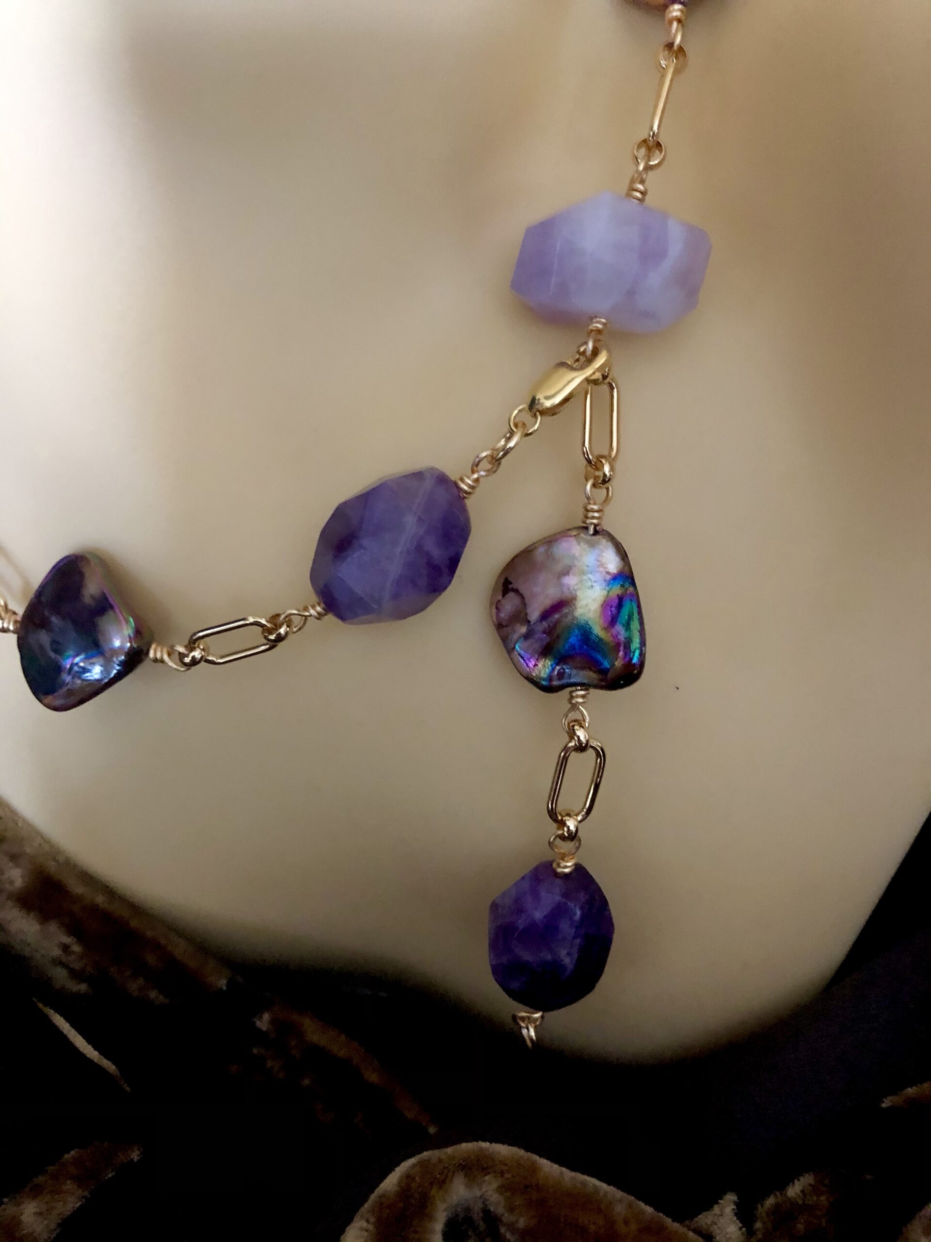 Image for Mother of Pearl and Amethyst necklace 3