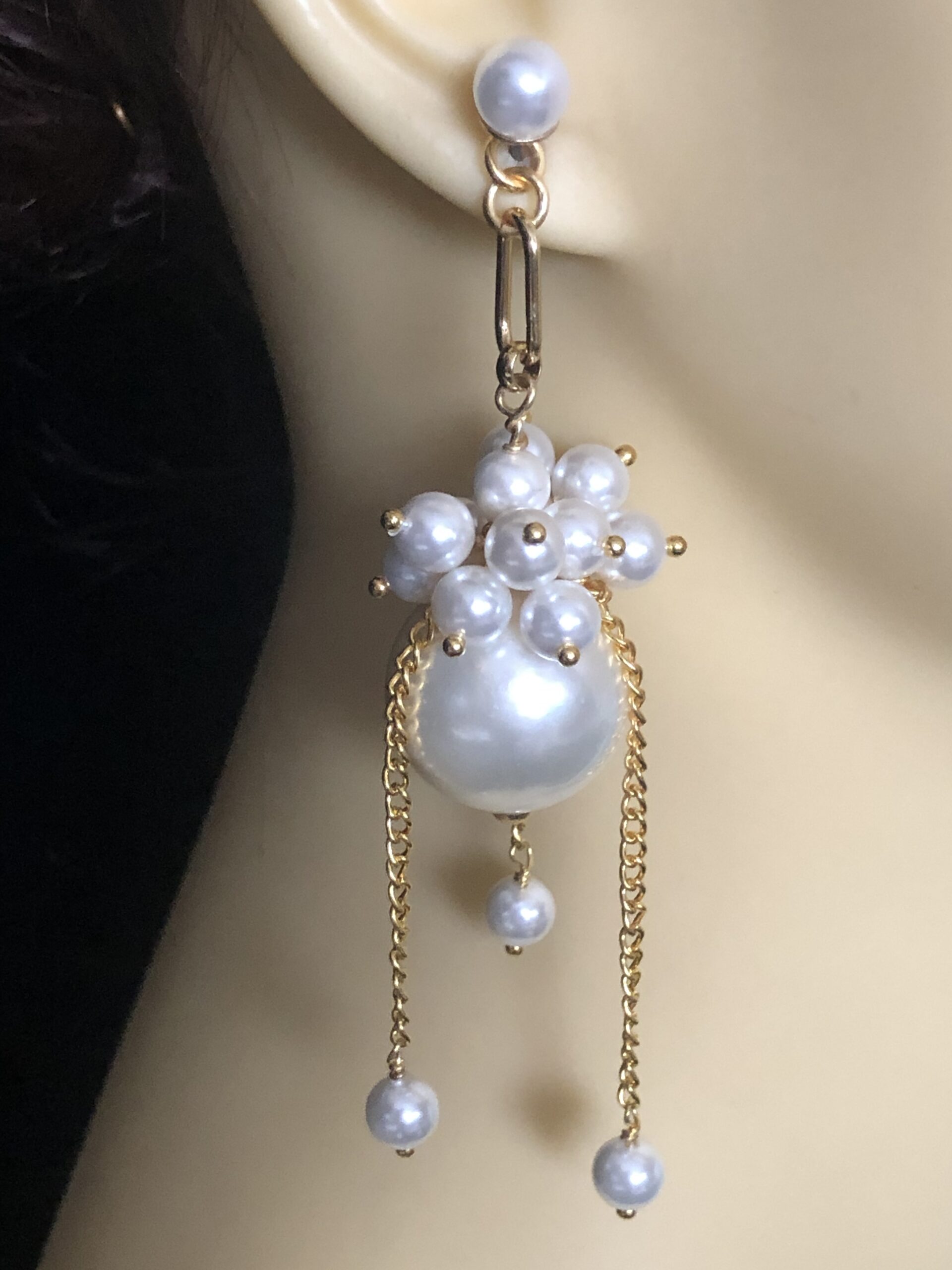 Image for Statement shell pearl earrings 2