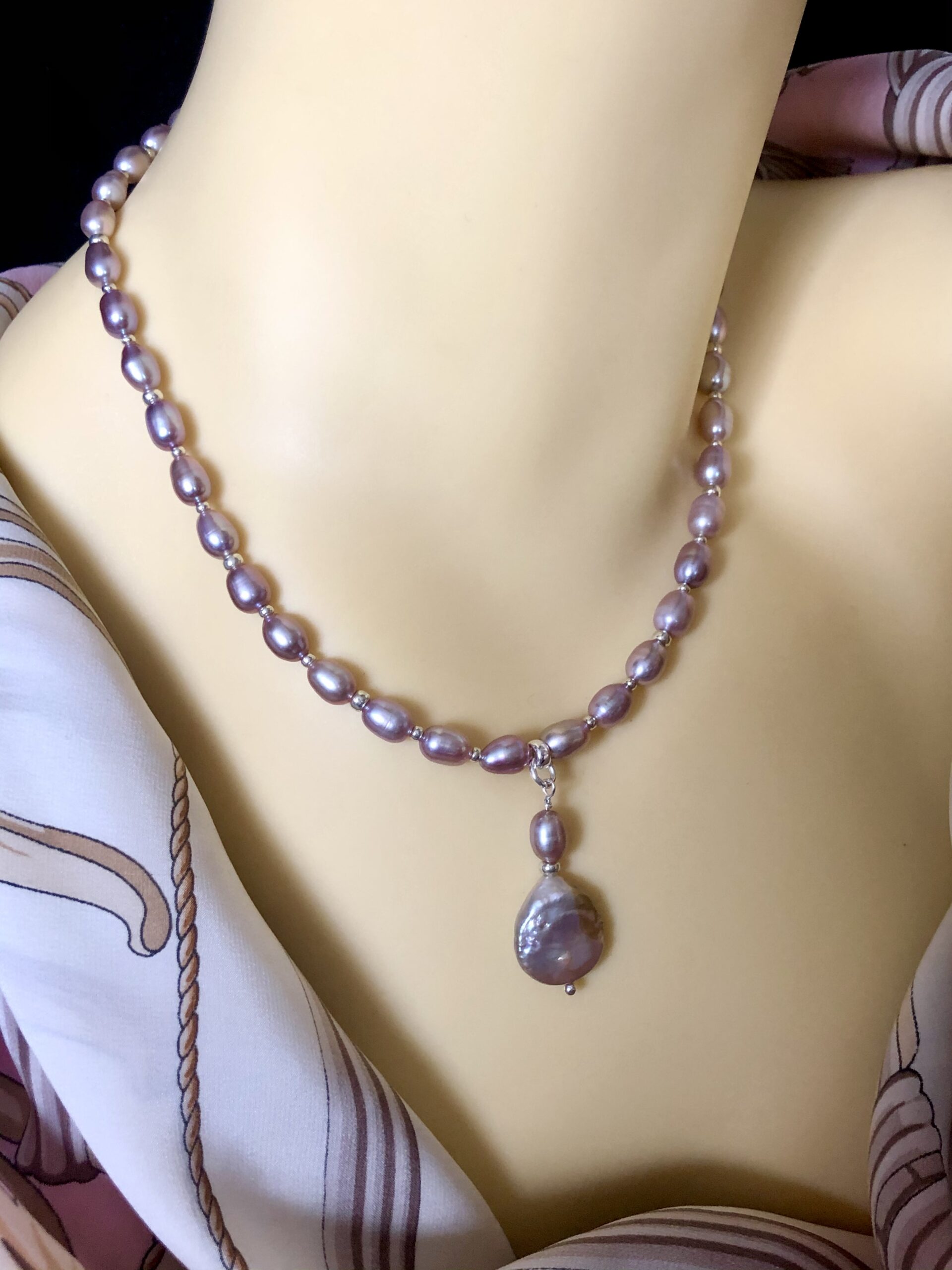 Image for Lavender Pearl Coin Pendant Necklace 3