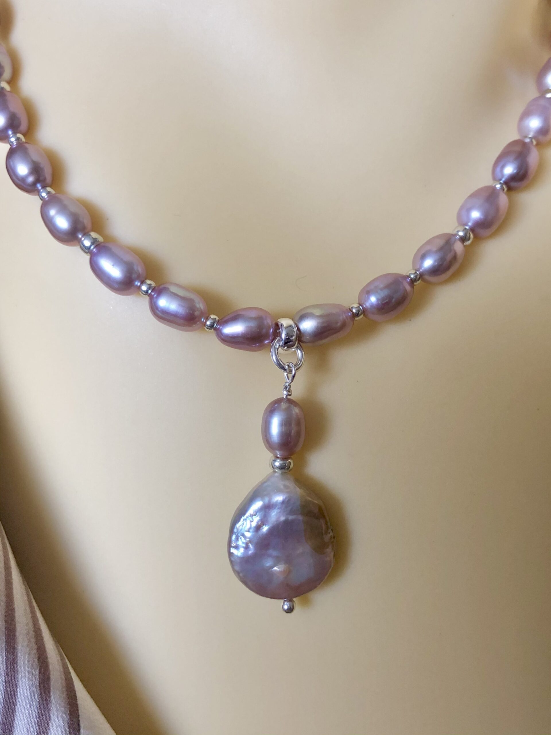 Image for Lavender Pearl Coin Pendant Necklace 4