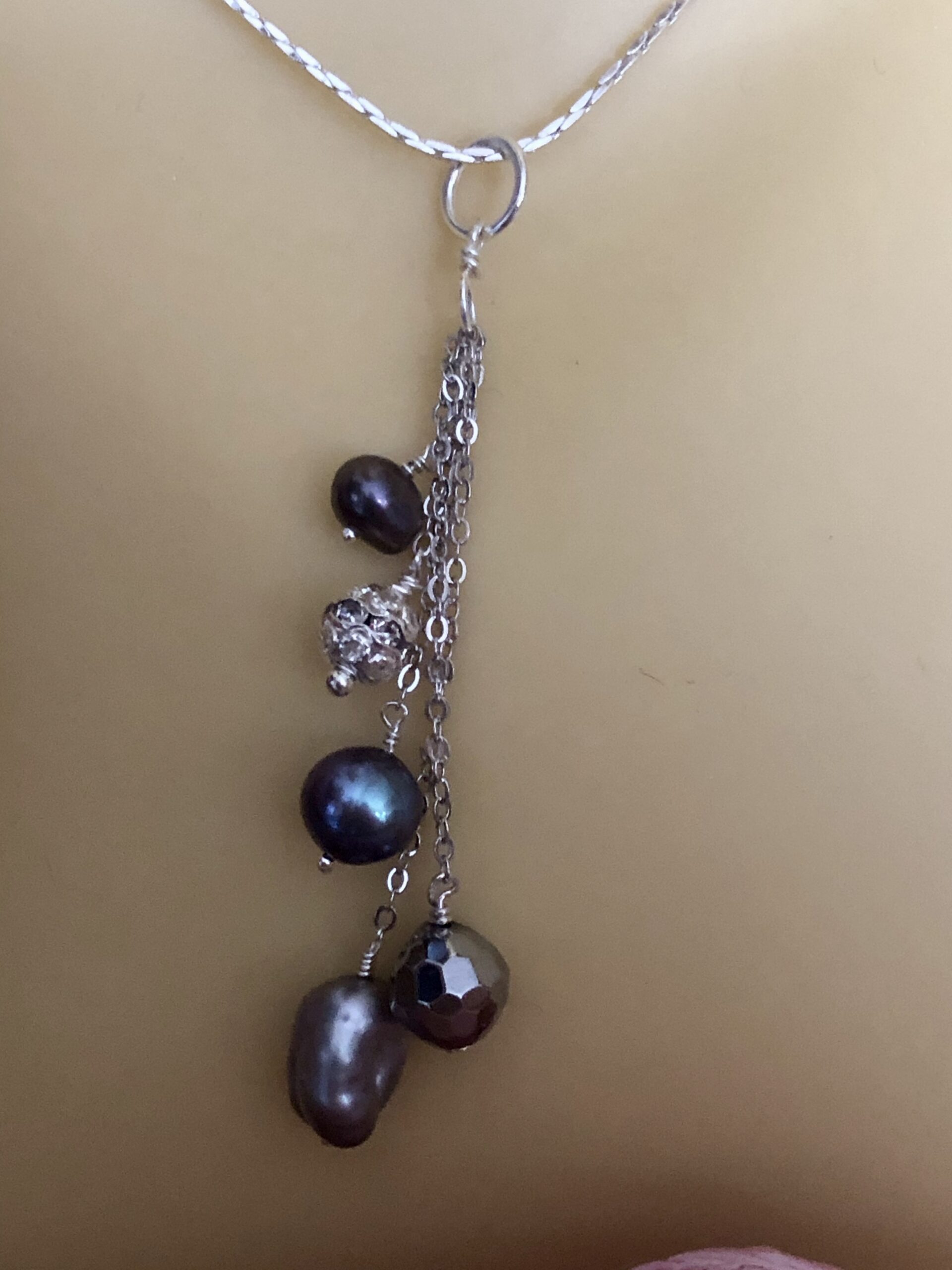 Image for Silvery Waterfall Pendant 4